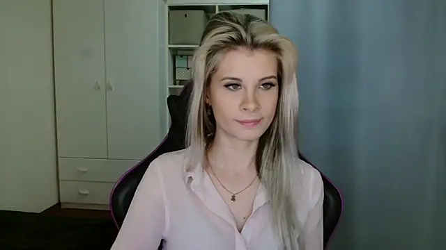 KristineGlow online show from 03/02/26, 07:59