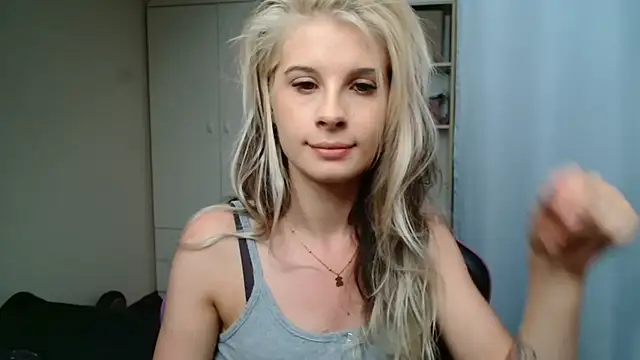 KristineGlow online show from 07/15/26, 02:13
