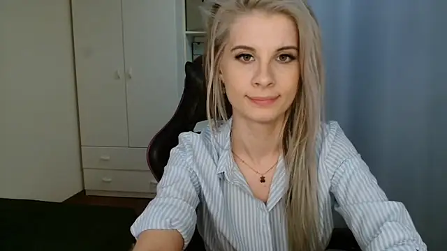 KristineGlow online show from 05/27/26, 06:26