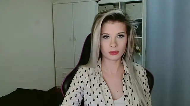 KristineGlow online show from 01/08/26, 07:25