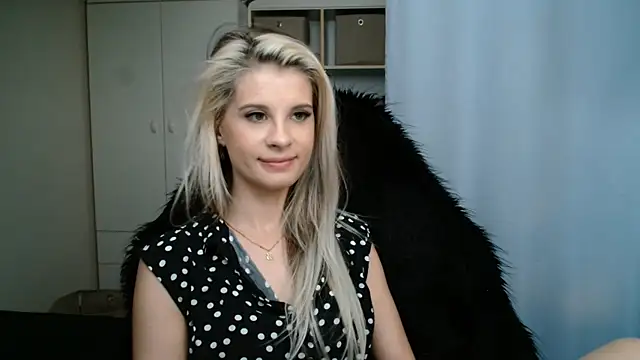 KristineGlow online show from 07/02/26, 06:25