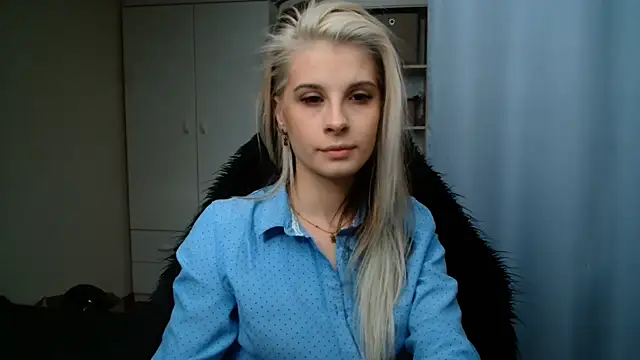 KristineGlow online show from 07/10/26, 02:28