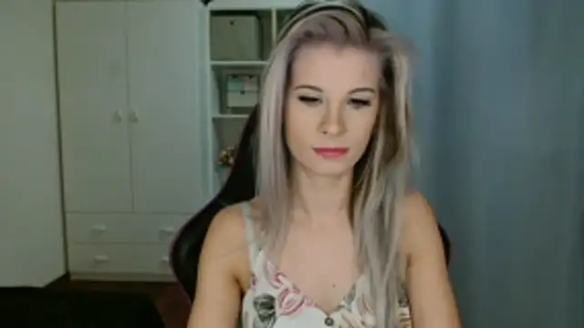 KristineGlow online show from 01/15/26, 07:23