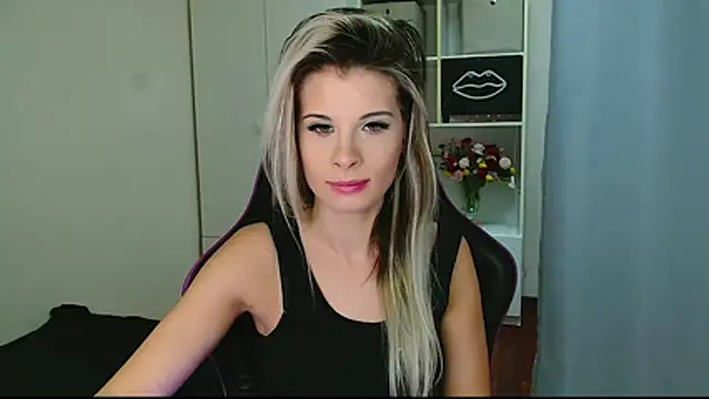 KristineGlow online show from 01/12/26, 07:26