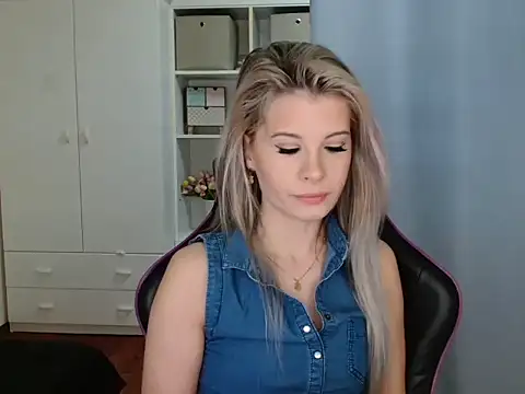 KristineGlow online show from 02/28/26, 07:08