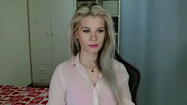 KristineGlow online show from 02/10/26, 07:18