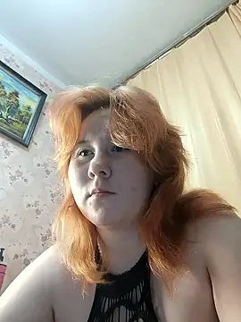 Snapshot of MiaKissy chatting on 12/21/25, 03:41 MiaKissy online show from 12/21/25, 03:41