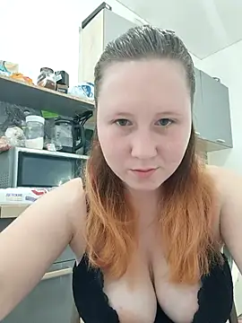 MiaKissy online show from 09/19/25, 06:28