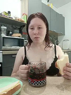 MiaKissy online show from 10/03/25, 06:59