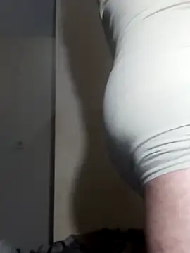 pasif gay online show from 10/31/25, 03:41