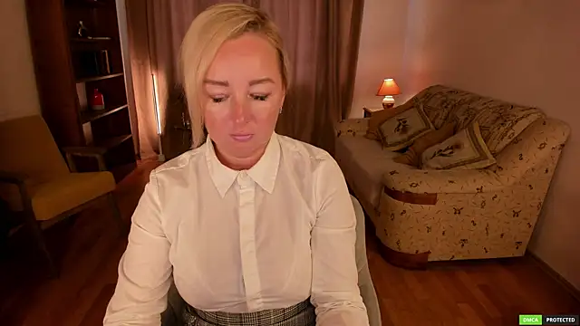 sexmom8 online show from 06/15/26, 10:37