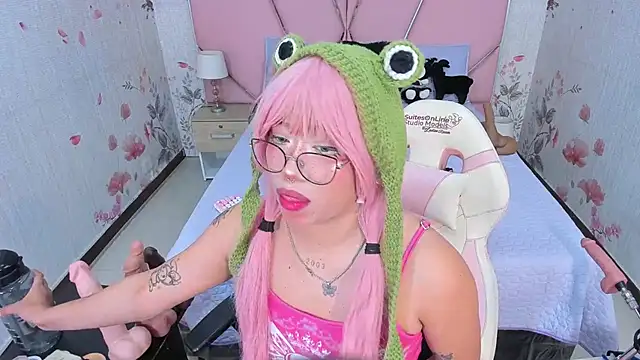 SafiroAgataaa online show from 11/25/25, 02:01