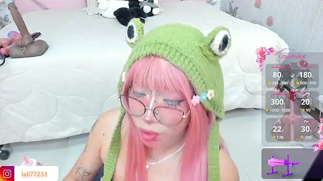 Snapshot of SafiroAgataaa chatting on 05/19/26, 12:48 SafiroAgataaa online show from 05/19/26, 12:48