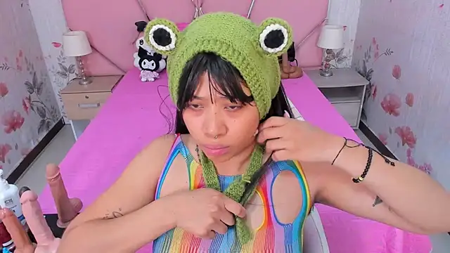 SafiroAgataaa online show from 10/25/25, 08:20