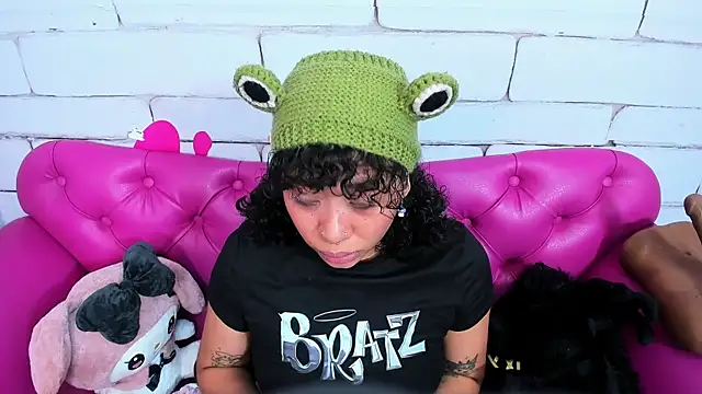 SafiroAgataaa online show from 10/06/25, 07:58