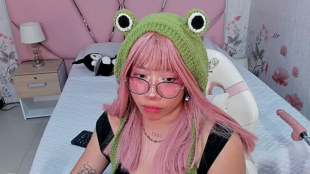 SafiroAgataaa online show from 09/28/25, 08:21