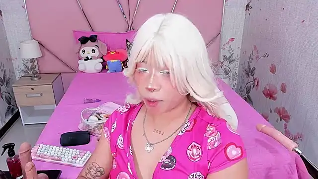 SafiroAgataaa online show from 12/17/25, 12:26