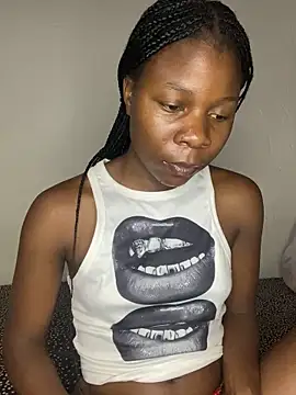 Crazyqueenxxx online show from 11/13/25, 06:06