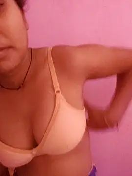 Snapshot of Vaani_Cutie chatting on 06/12/26, 07:17 Vaani Cutie online show from 06/12/26, 07:17