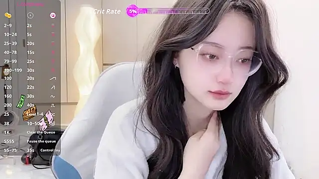 Snapshot of Naiyi-babe chatting on 11/21/25, 03:44 Naiyi-babe online show from 11/21/25, 03:44