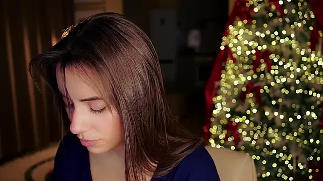 KateCarrey online show from 12/18/25, 04:00