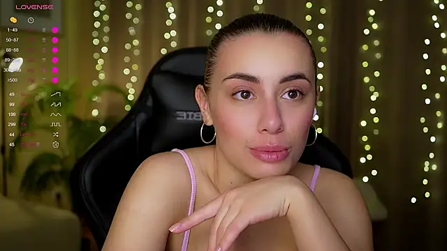 Snapshot of KateCarrey chatting on 01/13/26, 04:22 KateCarrey online show from 01/13/26, 04:22