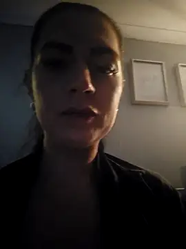 KissMeKylie online show from 10/03/25, 08:43