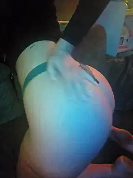 KissMeKylie online show from 04/19/26, 02:56