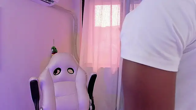 tau montes online show from 11/20/25, 02:29