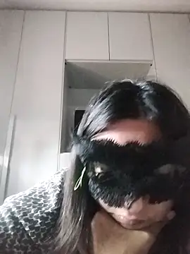 Snapshot of caldaevogliosa81 chatting on 10/15/25, 09:17 caldaevogliosa81 online show from 10/15/25, 09:17