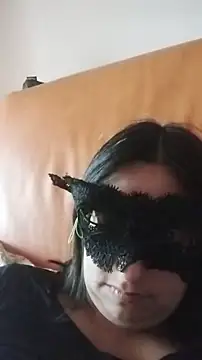 Snapshot of caldaevogliosa81 chatting on 10/30/25, 09:29 caldaevogliosa81 online show from 10/30/25, 09:29