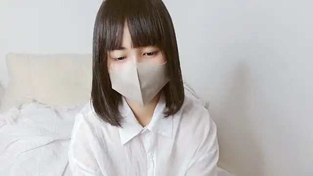 Snapshot of Zinzin_chan chatting on 10/22/25, 05:51 Zinzin chan online show from 10/22/25, 05:51