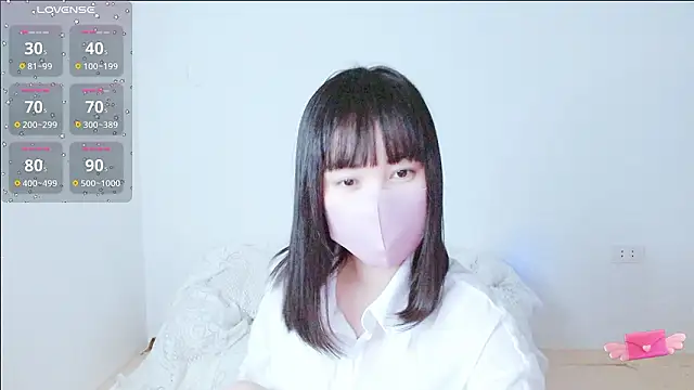 Snapshot of Zinzin_chan chatting on 01/17/26, 05:27 Zinzin chan online show from 01/17/26, 05:27