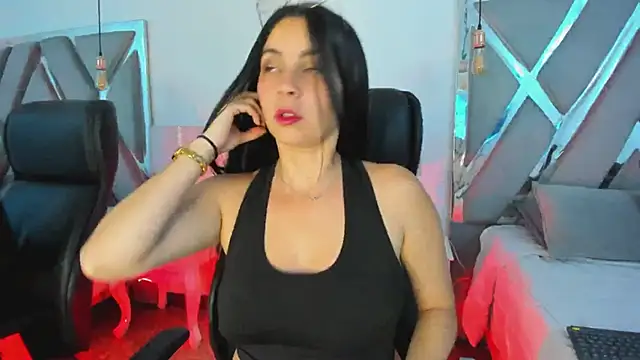 AnniEsstone online show from 01/18/26, 12:52