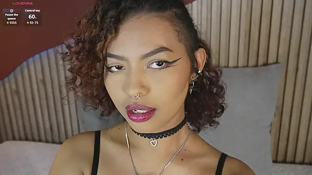 Snapshot of Nina_Kinky chatting on 09/26/25, 08:38 Nina Kinky online show from 09/26/25, 08:38