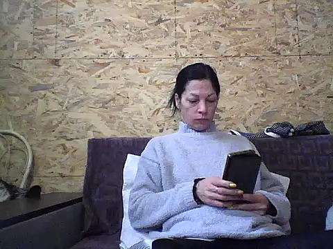 Snapshot of Milana38 chatting on 10/13/25, 06:59 Milana38 online show from 10/13/25, 06:59