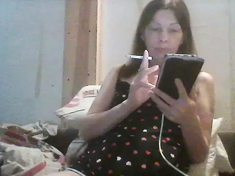 Snapshot of Milana38 chatting on 06/19/26, 08:03 Milana38 online show from 06/19/26, 08:03