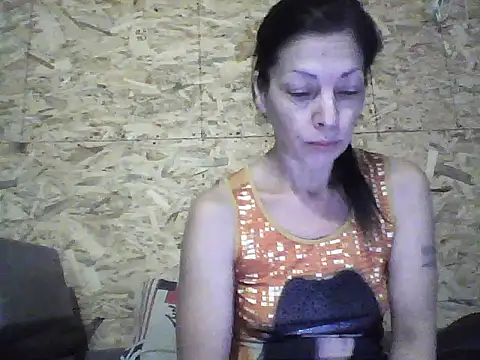 Snapshot of Milana38 chatting on 11/08/25, 03:04 Milana38 online show from 11/08/25, 03:04