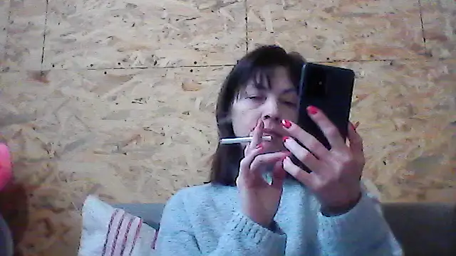 Snapshot of Milana38 chatting on 12/18/25, 10:08 Milana38 online show from 12/18/25, 10:08