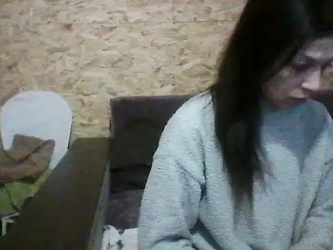 Snapshot of Milana38 chatting on 11/25/25, 05:02 Milana38 online show from 11/25/25, 05:02