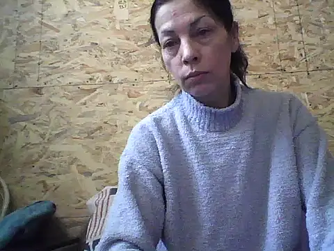 Snapshot of Milana38 chatting on 10/27/25, 08:37 Milana38 online show from 10/27/25, 08:37
