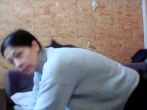 Snapshot of Milana38 chatting on 11/15/25, 09:24 Milana38 online show from 11/15/25, 09:24