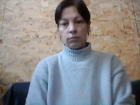 Snapshot of Milana38 chatting on 12/23/25, 10:47 Milana38 online show from 12/23/25, 10:47