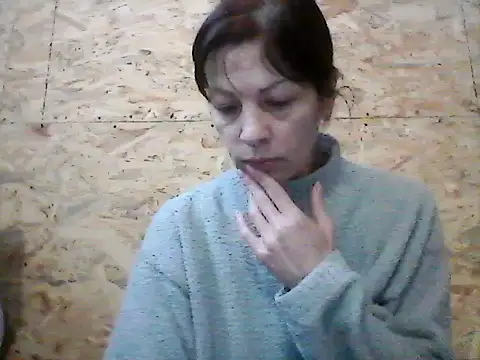 Snapshot of Milana38 chatting on 12/22/25, 10:04 Milana38 online show from 12/22/25, 10:04