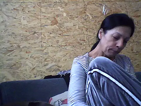 Snapshot of Milana38 chatting on 10/11/25, 11:22 Milana38 online show from 10/11/25, 11:22