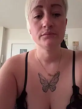 Rozendefotz online show from 10/26/25, 02:28