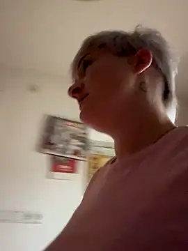 Rozendefotz online show from 12/22/25, 06:57