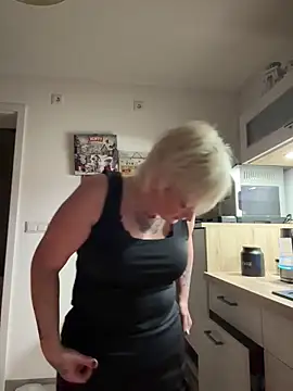 Rozendefotz online show from 12/15/25, 06:30