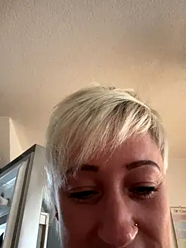 Rozendefotz online show from 10/27/25, 06:58