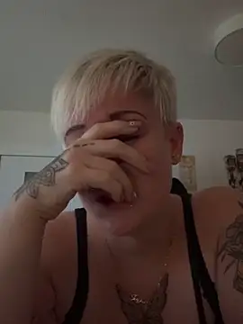 Rozendefotz online show from 10/23/25, 06:12